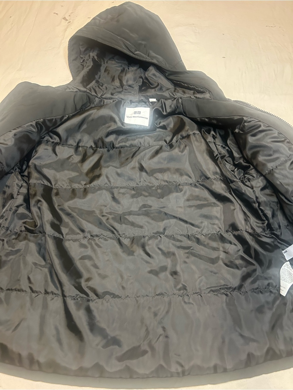 Uniqlo Black Hooded Kids Raincoat with Front Zip - Picture 5 of 11